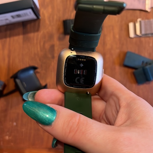 Fitbit Versa 2 - Picture 4 of 6